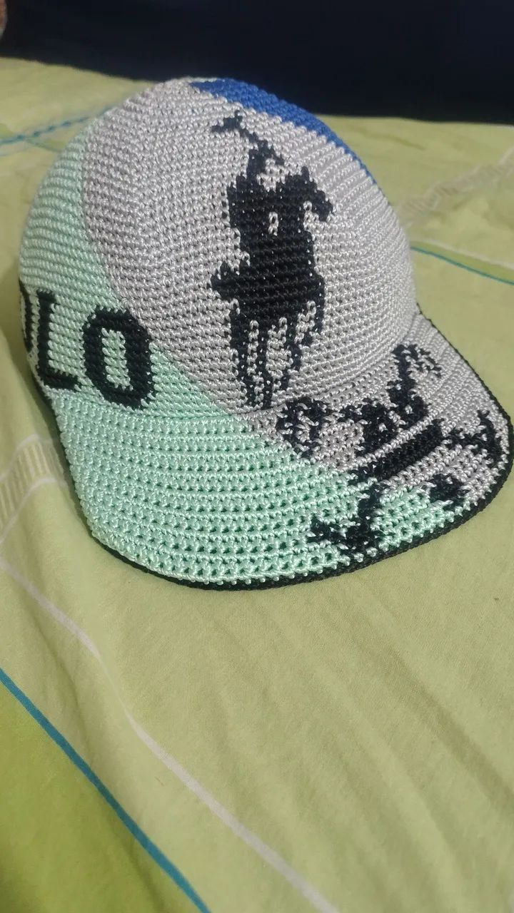 Boné de crochê 