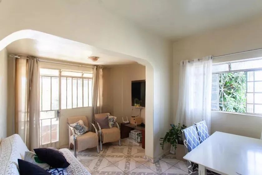 Casa à Venda - Aeroporto, 3 Quartos, 185 m2 - Foto 2