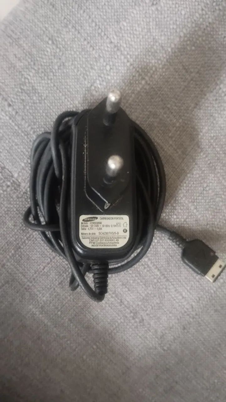 Carregador portátil pra celular antigo da Samsung + fone de ouvido  - Foto 2