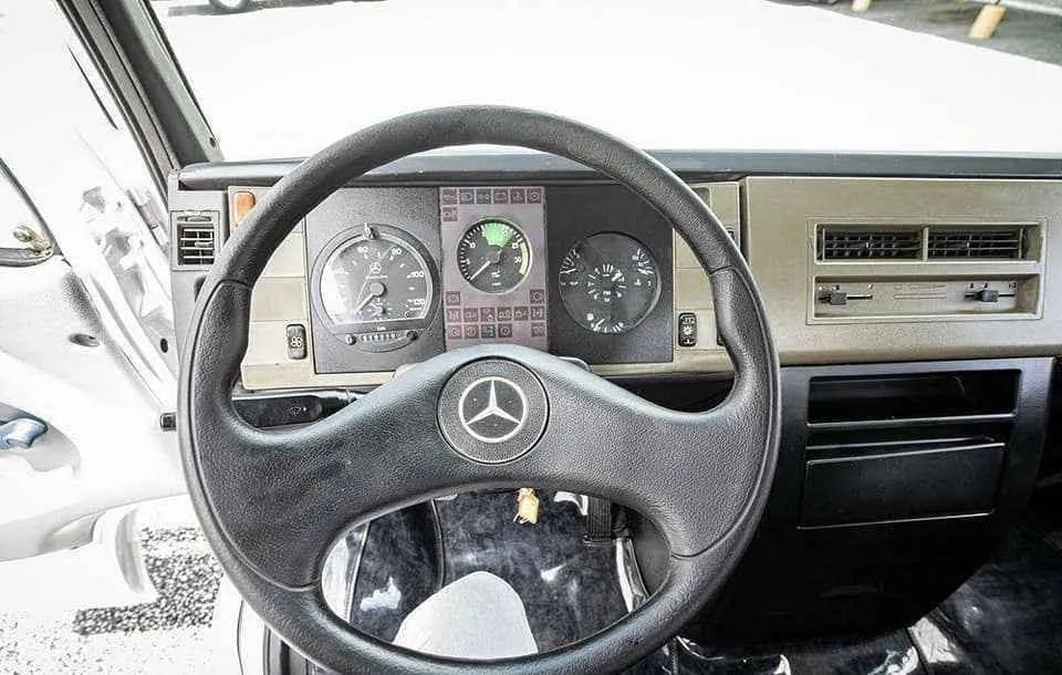Mercedes-Benz 710 ano 2006 - Foto 3