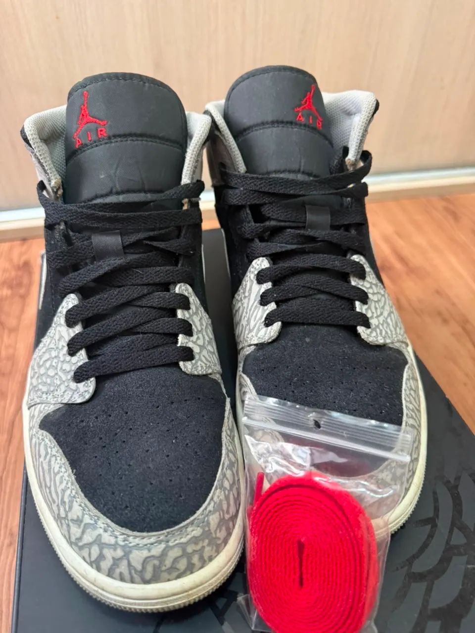 Air Jordan 1 Mid Elephant Toe, tam 41,original,com caixa  - Foto 4