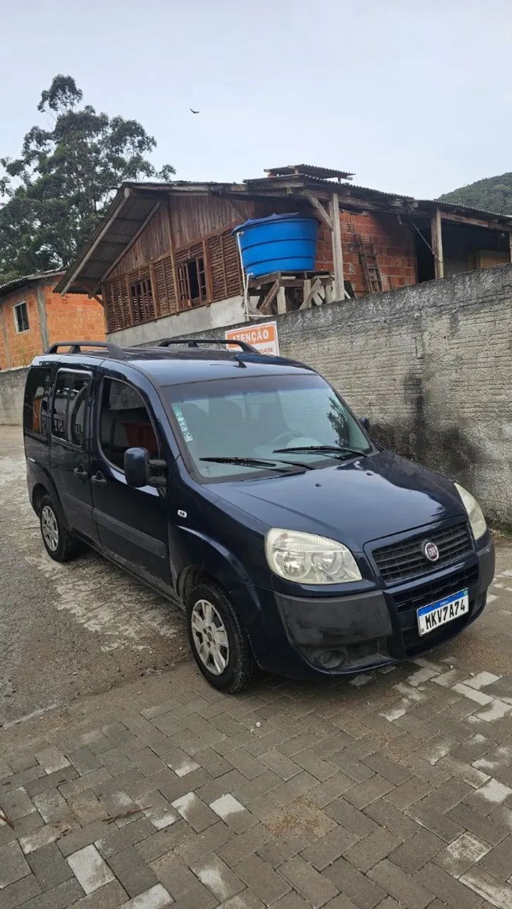 Fiat Doblo Essence 1.8 Flex 16V 5P 2013 - Foto 5