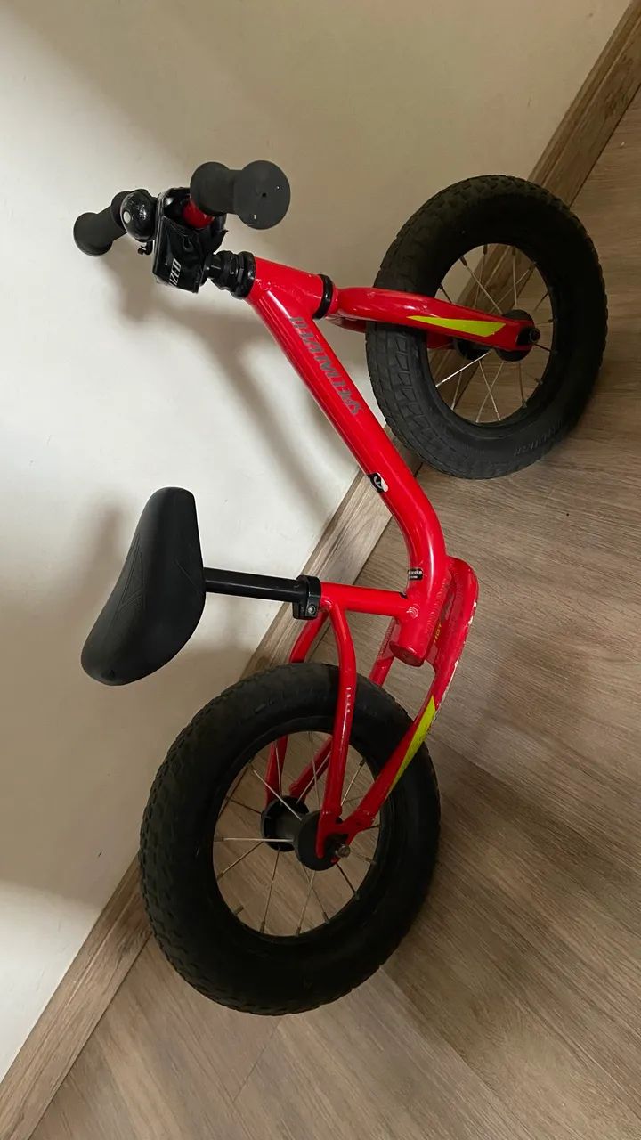 Bicicleta de Equilíbrio ESPECIALIZED  - Foto 3