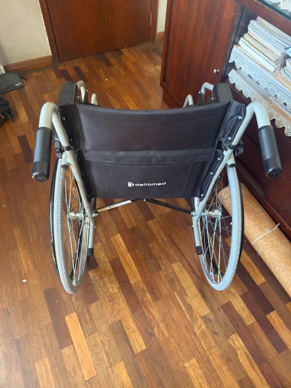 Cadeira de rodas em ÓTIMO ESTADO - Foto 3
