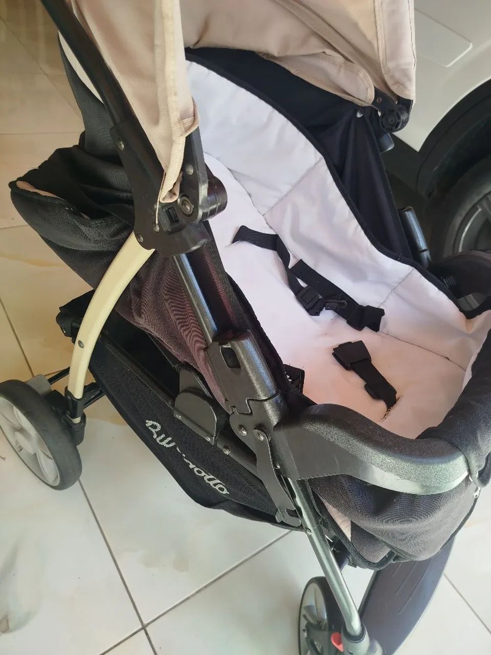 Carrinho de bebê Burigotto  - Foto 4