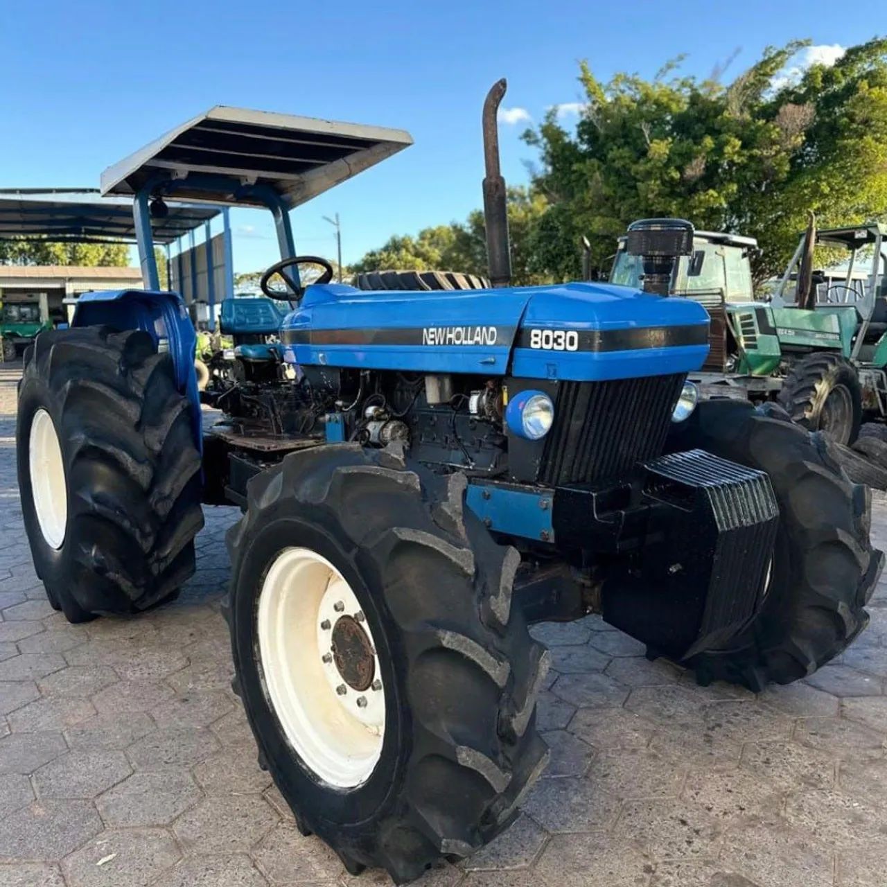 Vende-se trator new holland