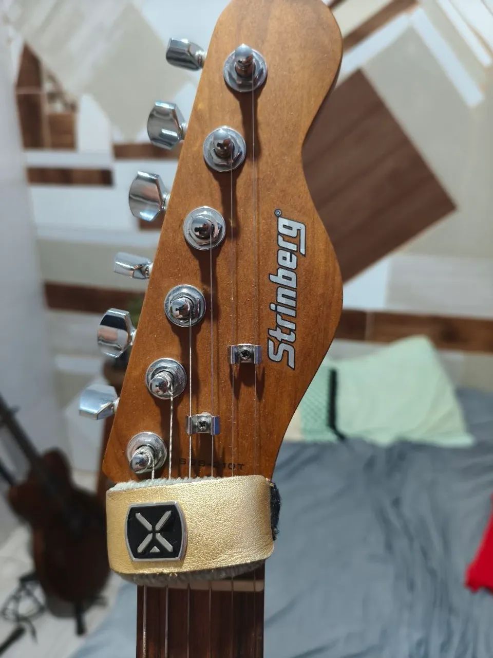 Vendo guitarra striberg nova  - Foto 3