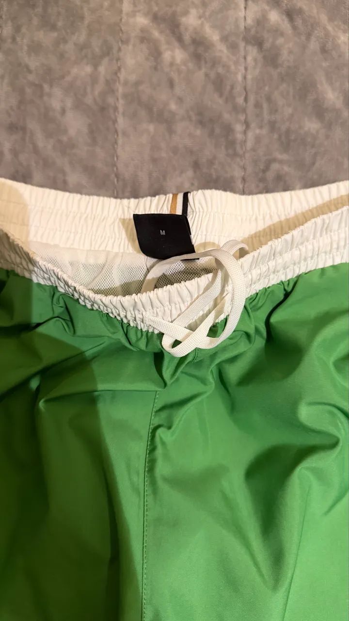 SHORT VERDE HUGO BOSS ORIGINAL - Foto 2