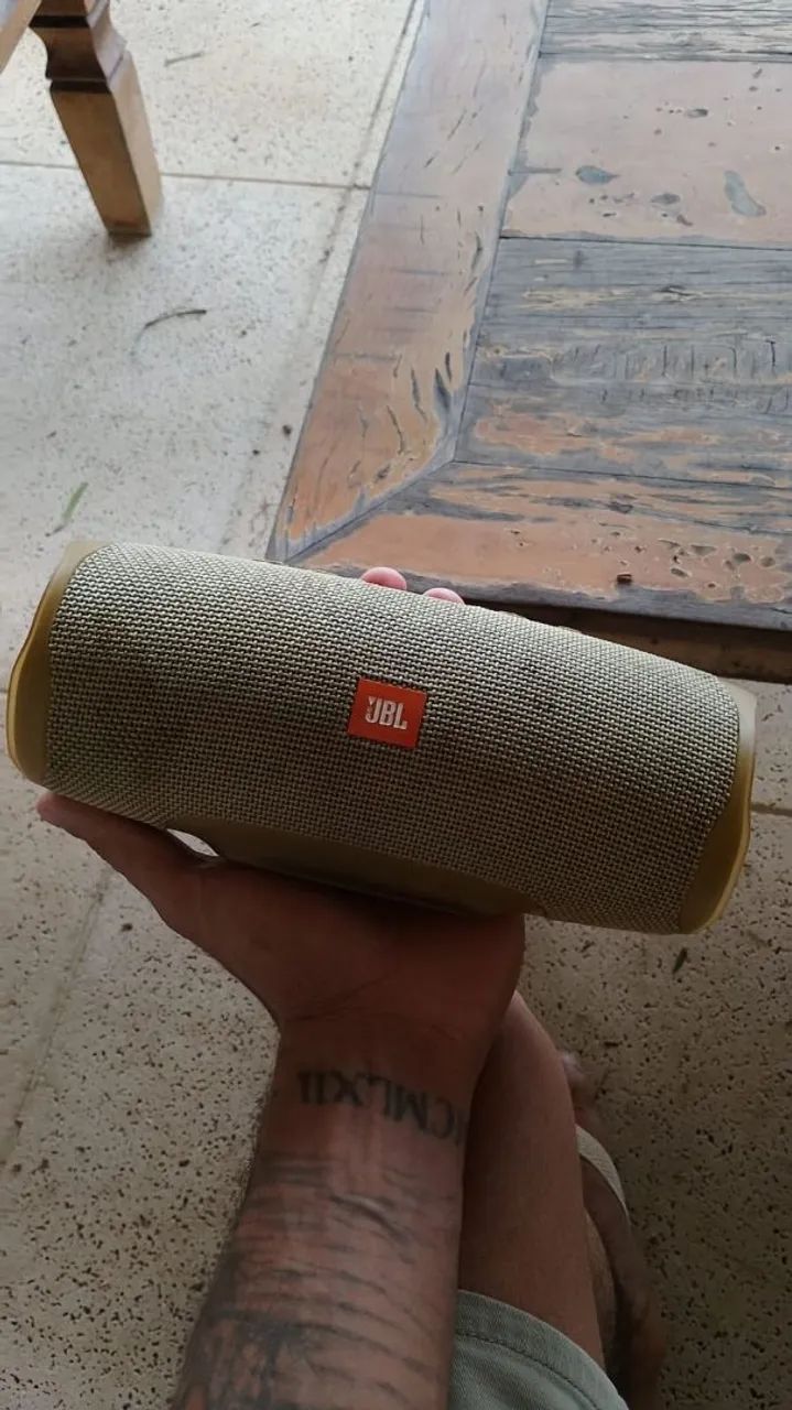 JBL CHARGE 4