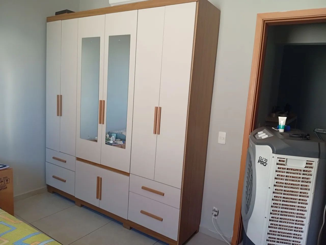 Guarda roupas casal com 6 portas - Foto 2