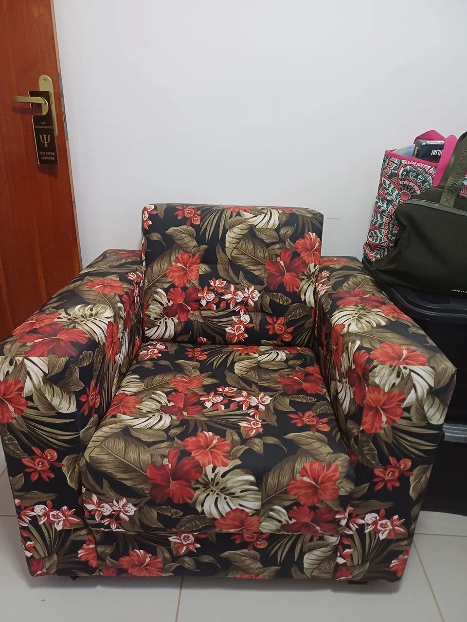 LINDA E MODERNA POLTRONA CONFORTAVEL - Foto 2