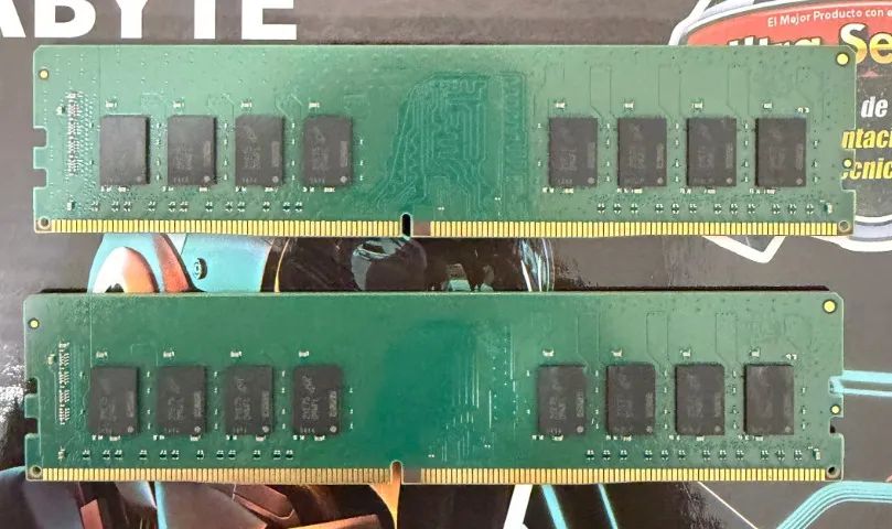 Kit Memórias DDR4 32gb(2x16) 3200MHZ Crucial- Loja física