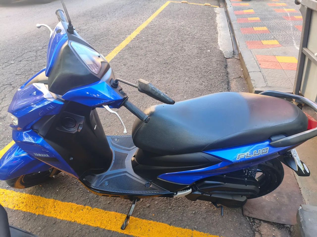 Vendo yamaha fluo 2024 - Foto 3
