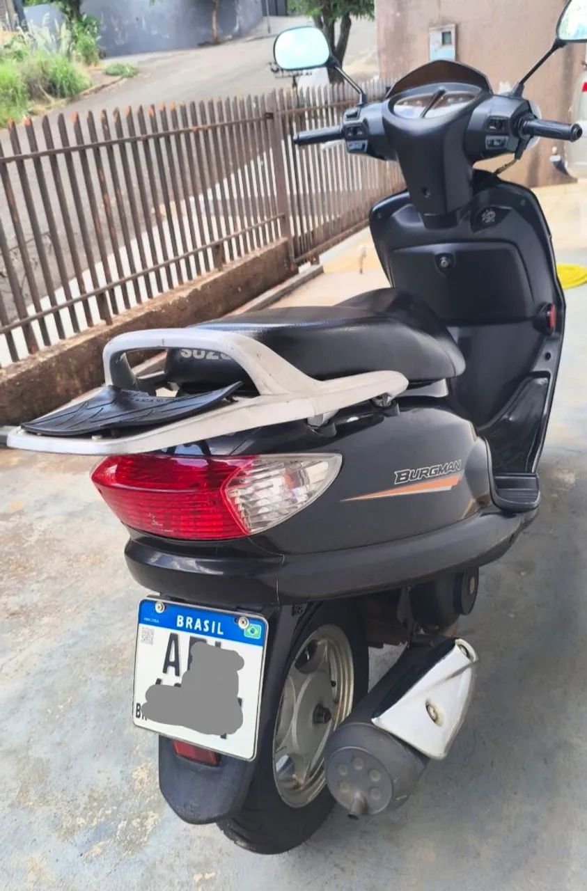 Vendo Burgman BAIXA KM Aceito Oferta - Foto 2