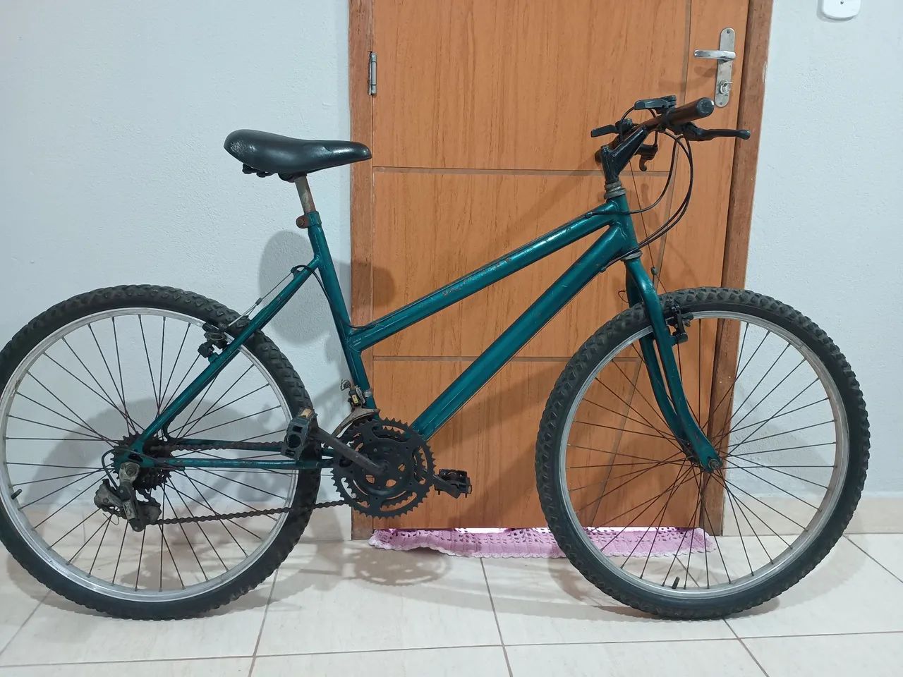 Bicicleta 18 marchas aro 26 