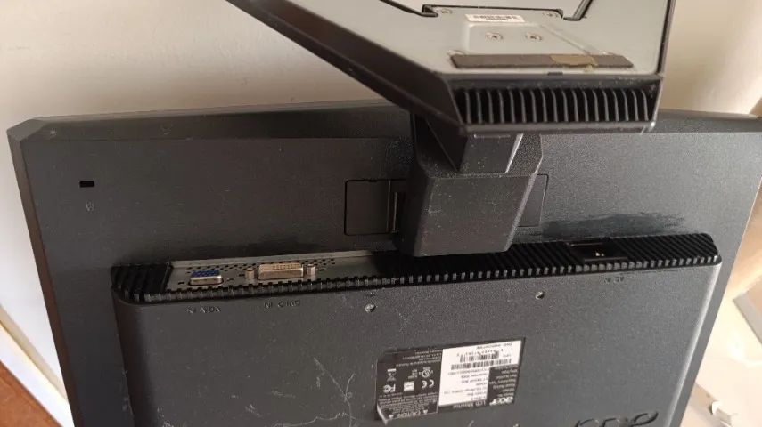 Monitor Acer X183H LCD 18.5'' Widescreen Usado - Foto 4