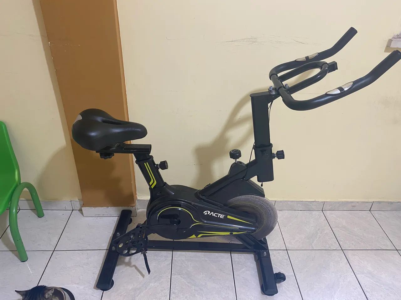 Bicicleta ergom étrica usada - Foto 2