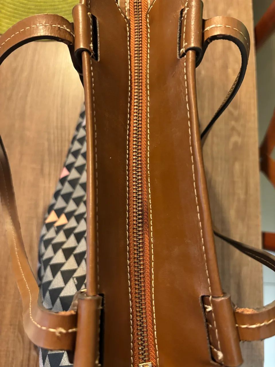 Bolsa triangle Schutz maravilhosa!!! - Foto 5