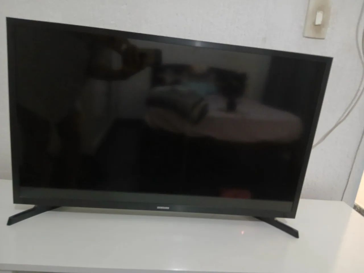 Rack + TV 32 polegadas Samsung 