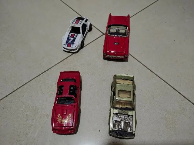4 miniaturas para Andy 