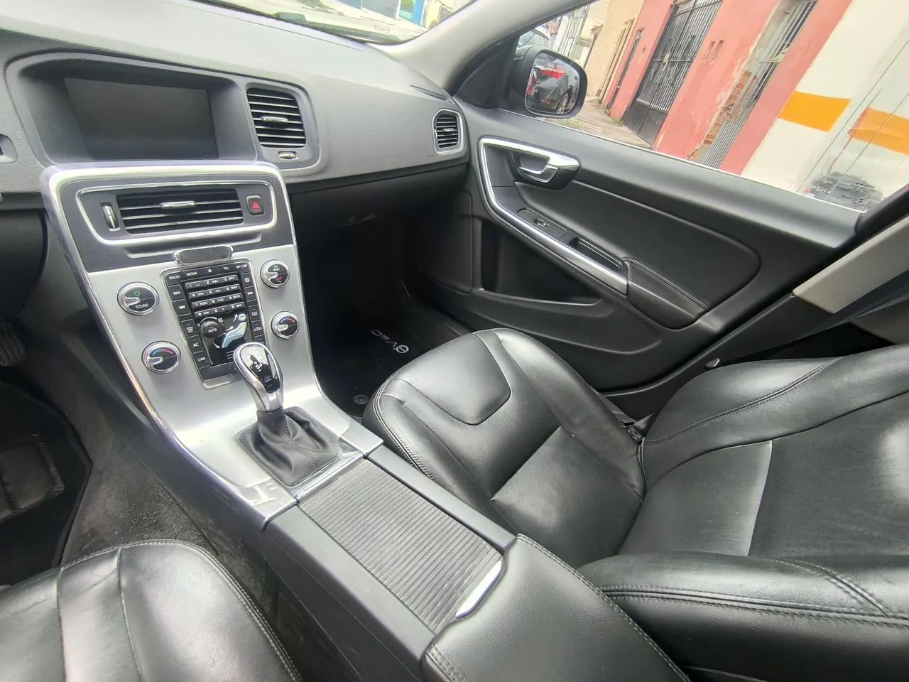 Volvo S60 T-4 MOMENTUM 2.0 190cv 4p, foto 12 de 18