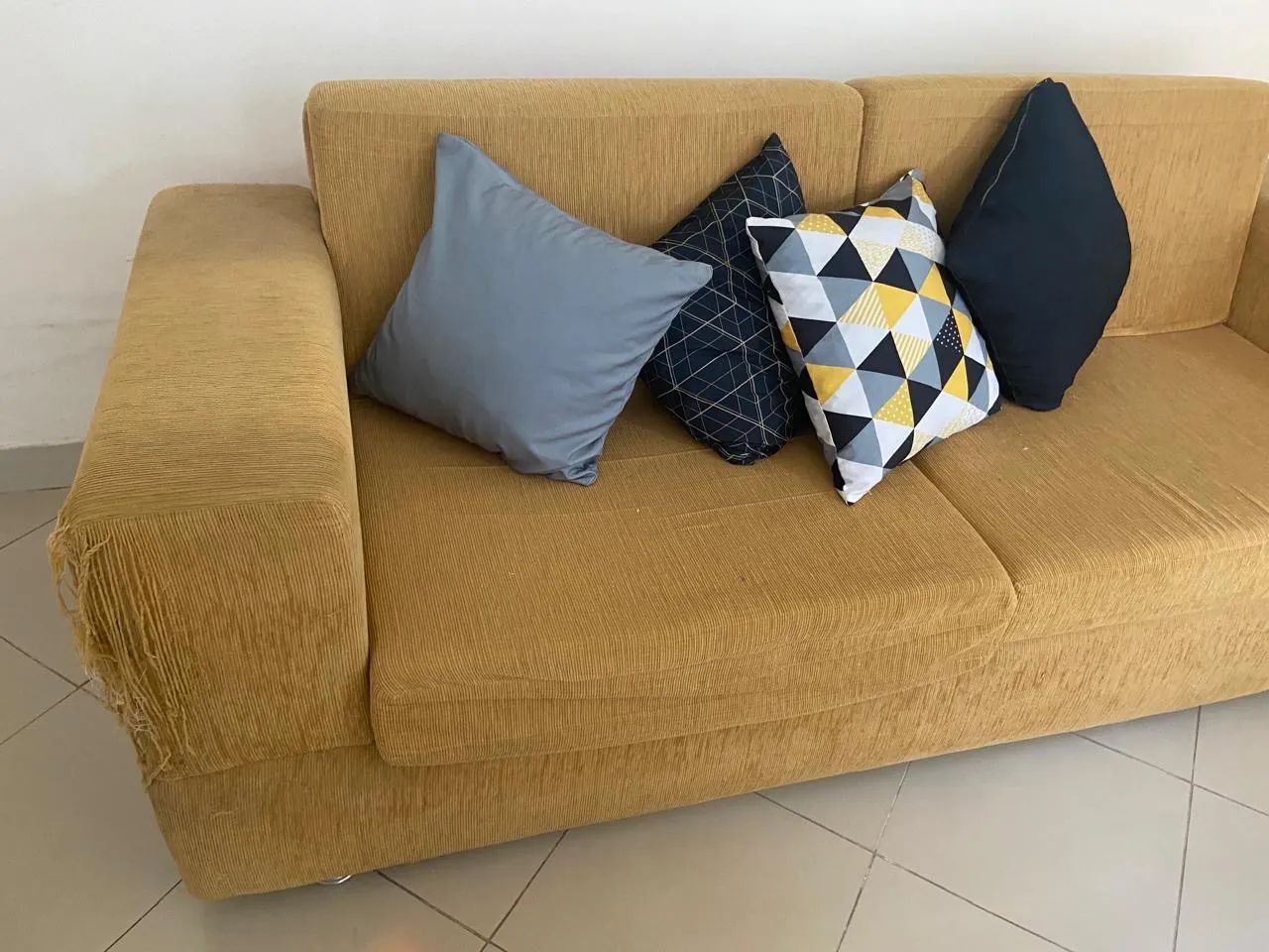 Sofá de 2 lugares - Foto 2