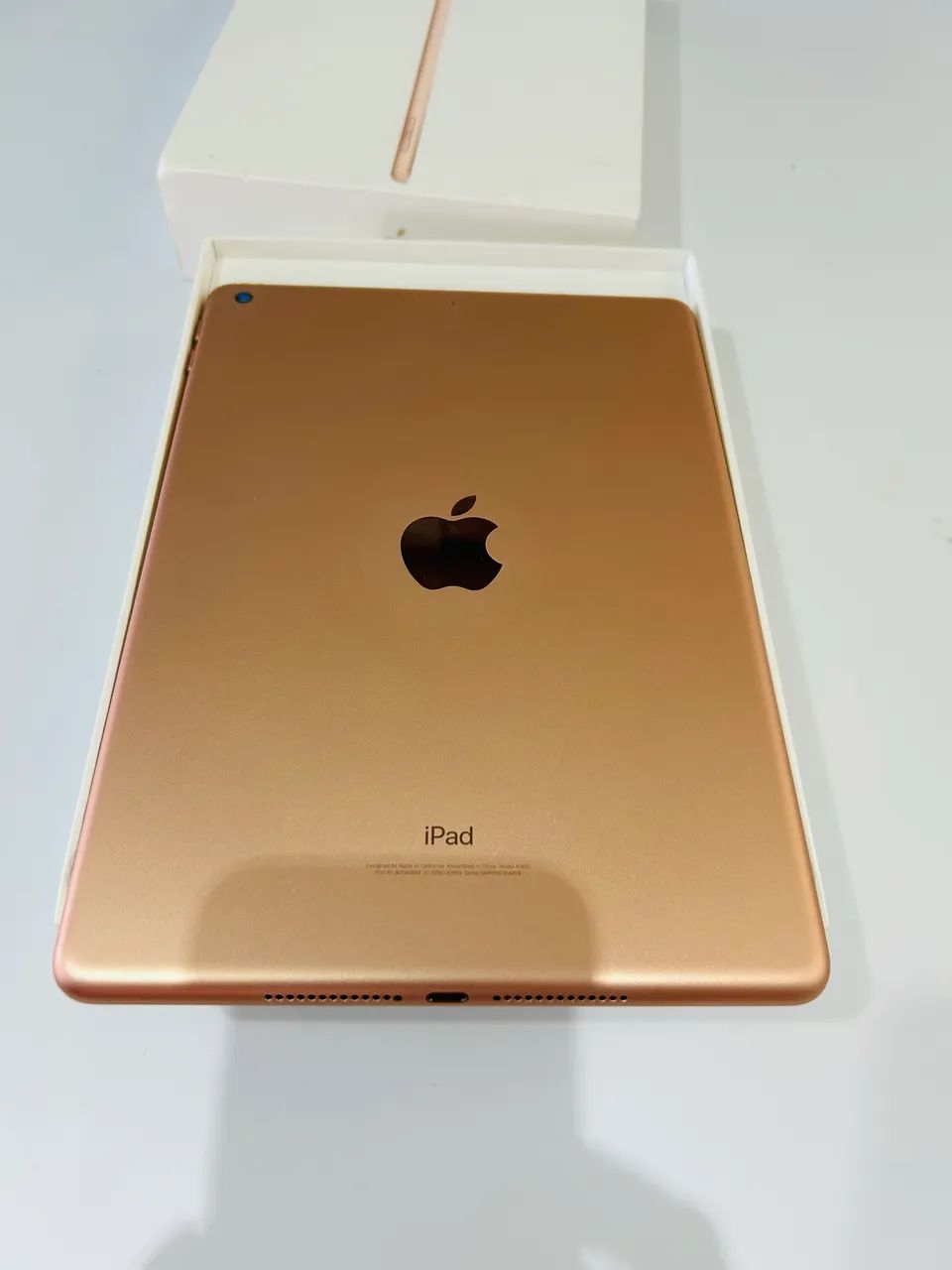 iPad de 6ª geração 32gb como zero com caixa - Foto 3