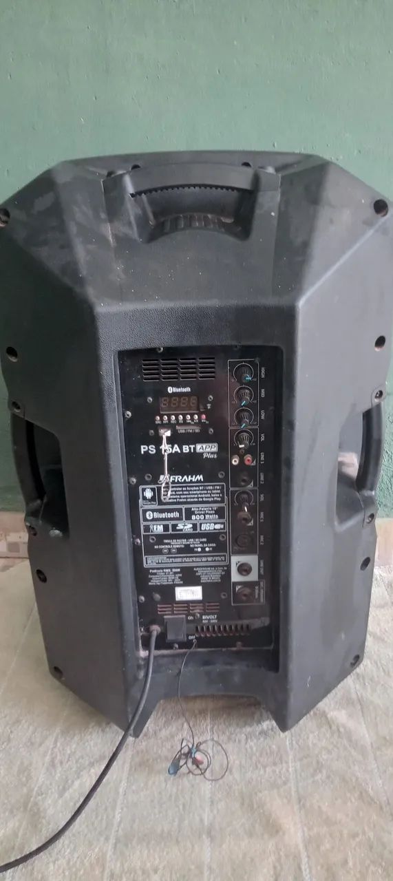 Vende-se está caixa de som - Foto 2
