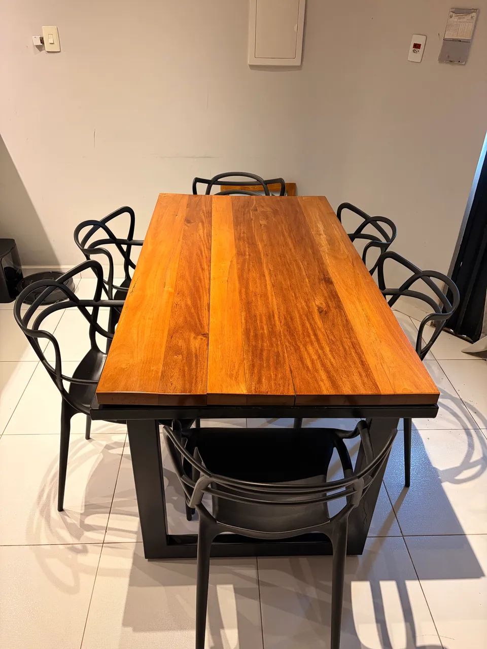 Mesa em Metalon Grosso