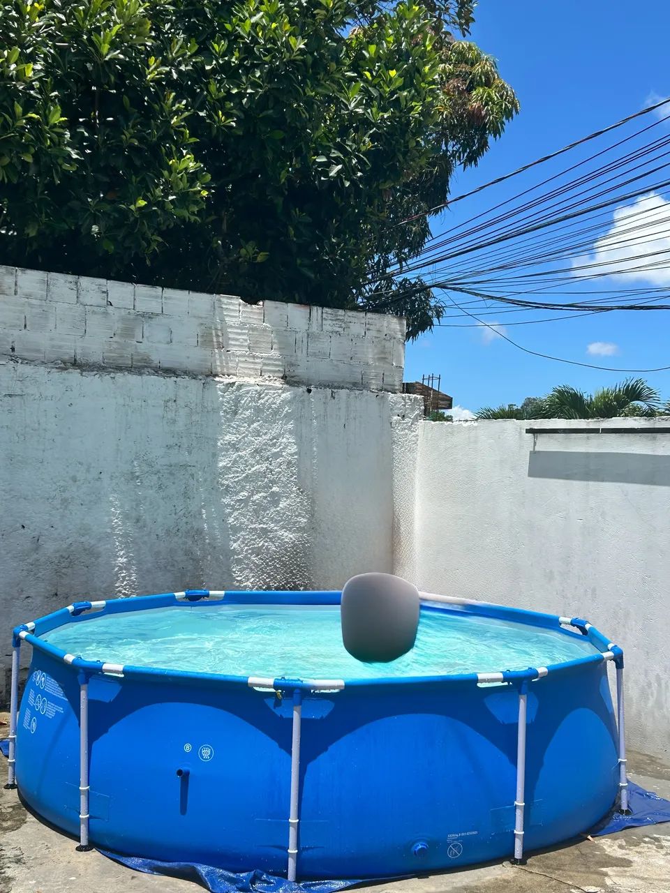 5000 litros bomba e material de limpeza 