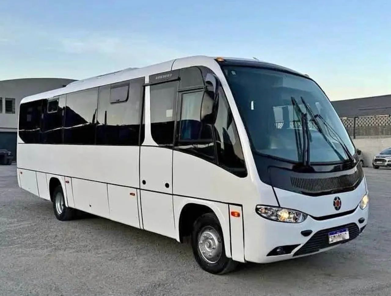 Micro ônibus entrada 30.000