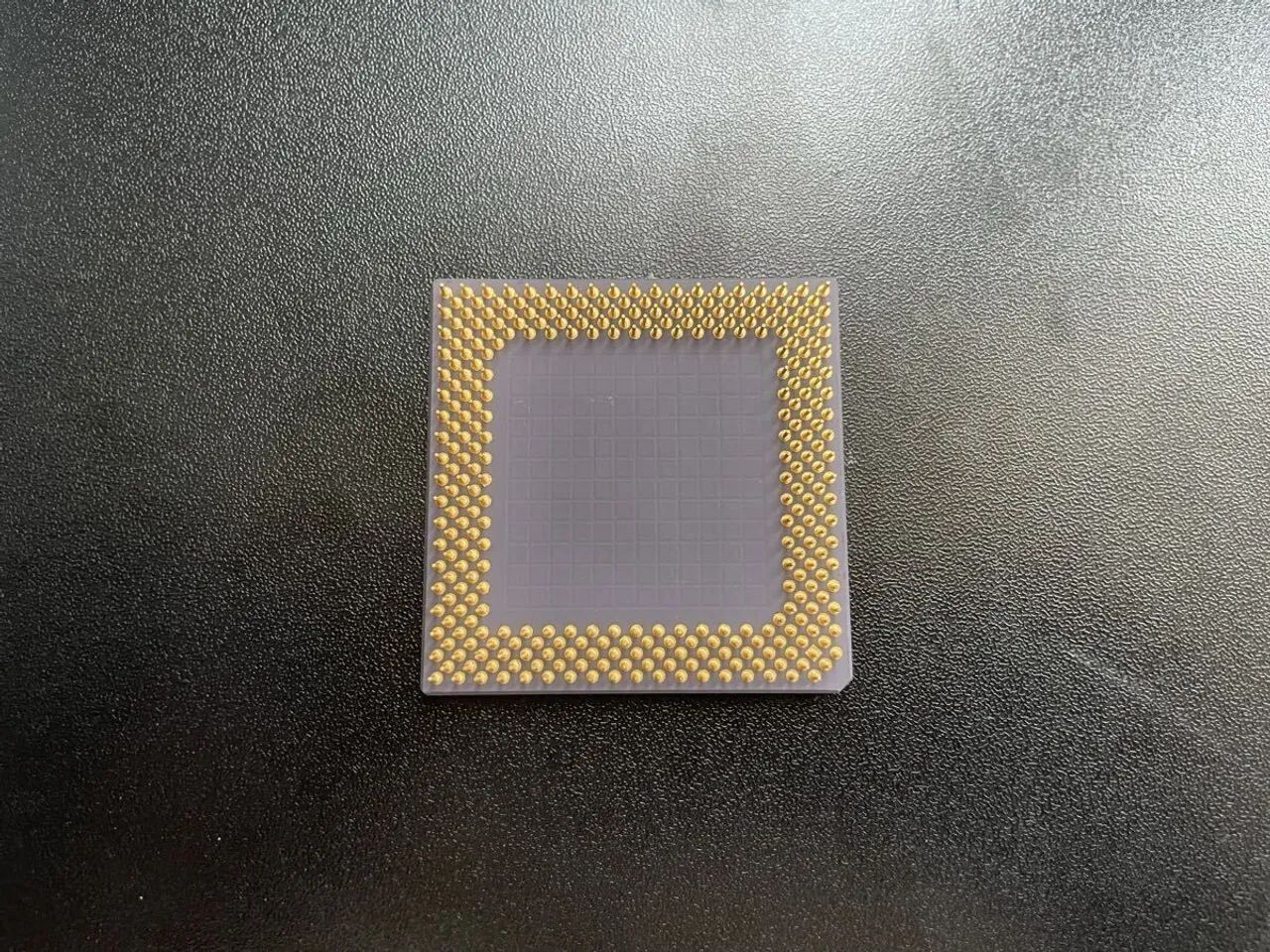 Cpu antiga AMD K6-III 450AHX 450 MHz socket 7 - Foto 2