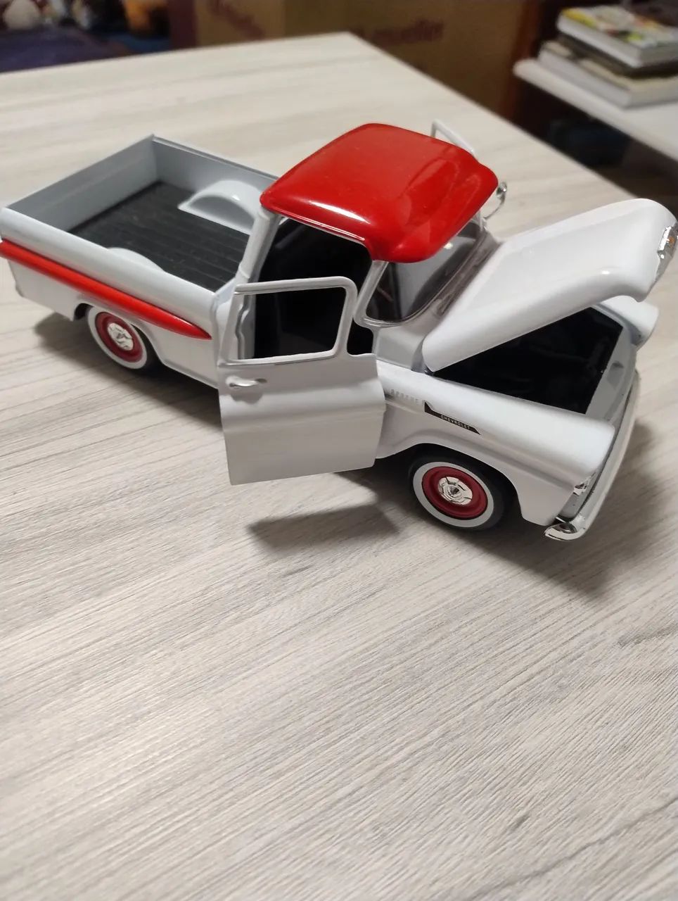 Miniatura Chevy Apache 1958 1:21. Ótimo estado - Foto 2