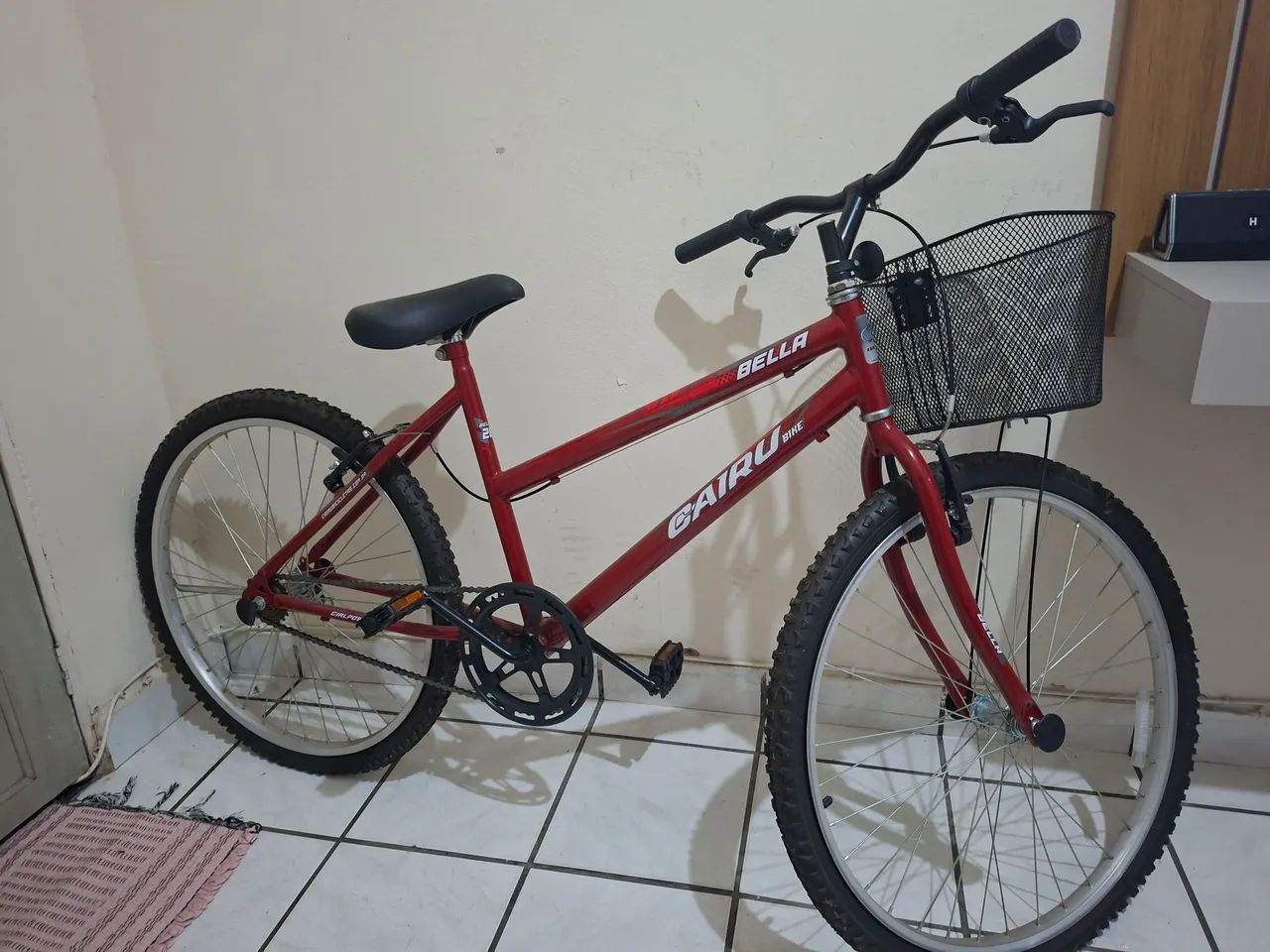 Vendo bicicleta semi nova 