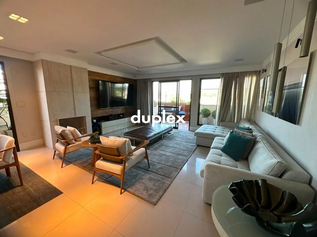 COBERTURA DUPLEX COM 400 M², MOBILIADA E DECORADA, PISCINA E 4 VAGAS NO FLORESTA - Foto 4