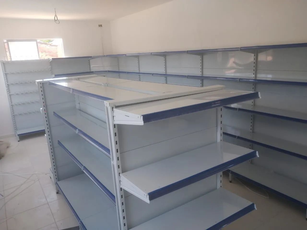 Gôndolas pra comércio novas direto de fábrica em 10x sem juros  - Foto 2