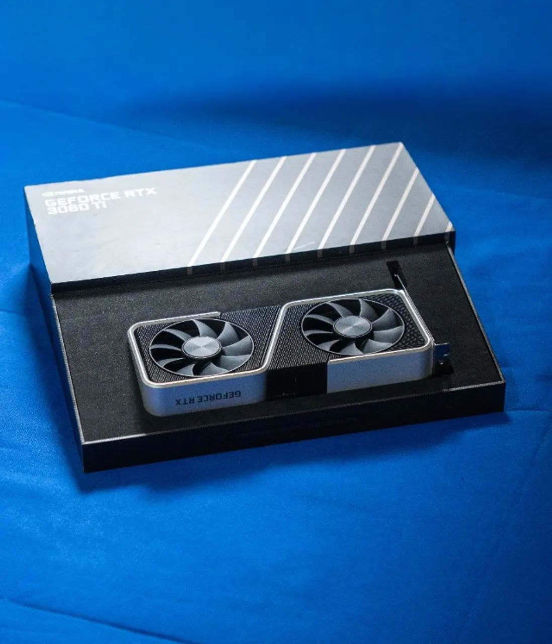 Placa de vídeo RTX 3060ti Founder's Edition - Foto 2