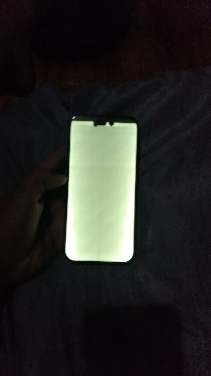 Iphone 15 com tela quebrada - Foto 4
