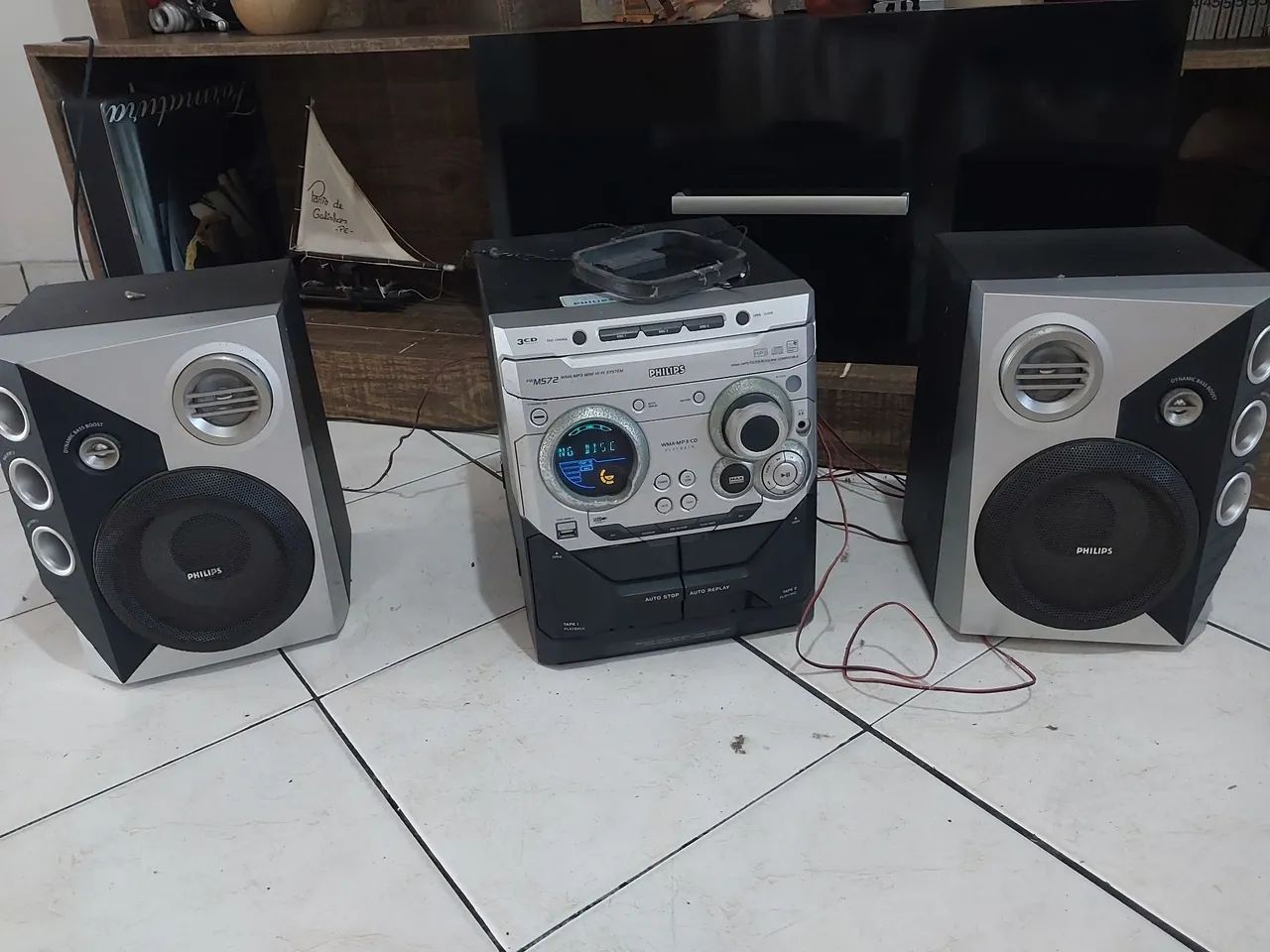Micro System Philips com defeito 