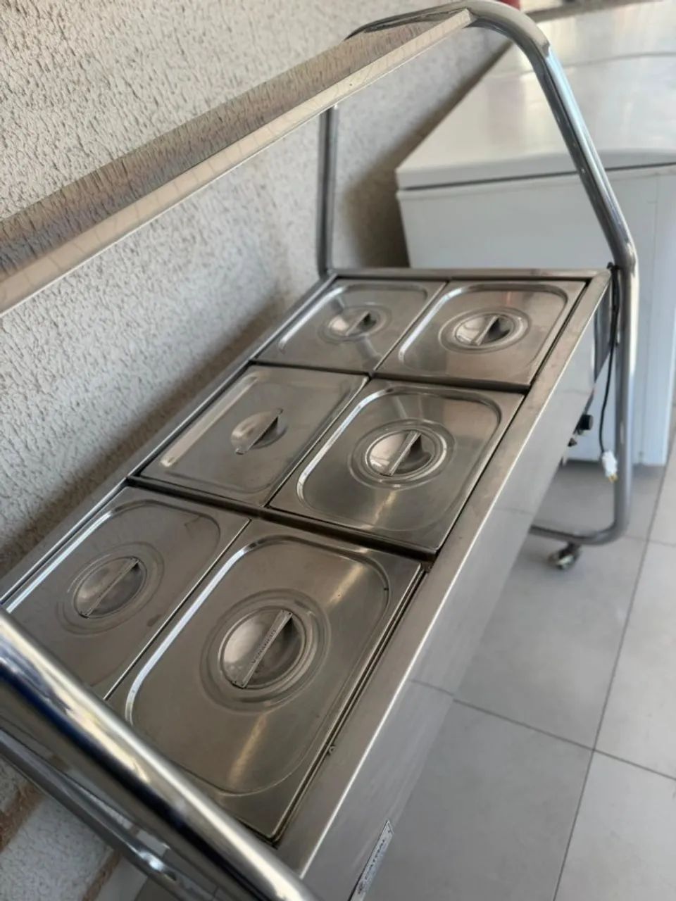 Buffet Térmico Inox Catral com 6 Cubas - Foto 2