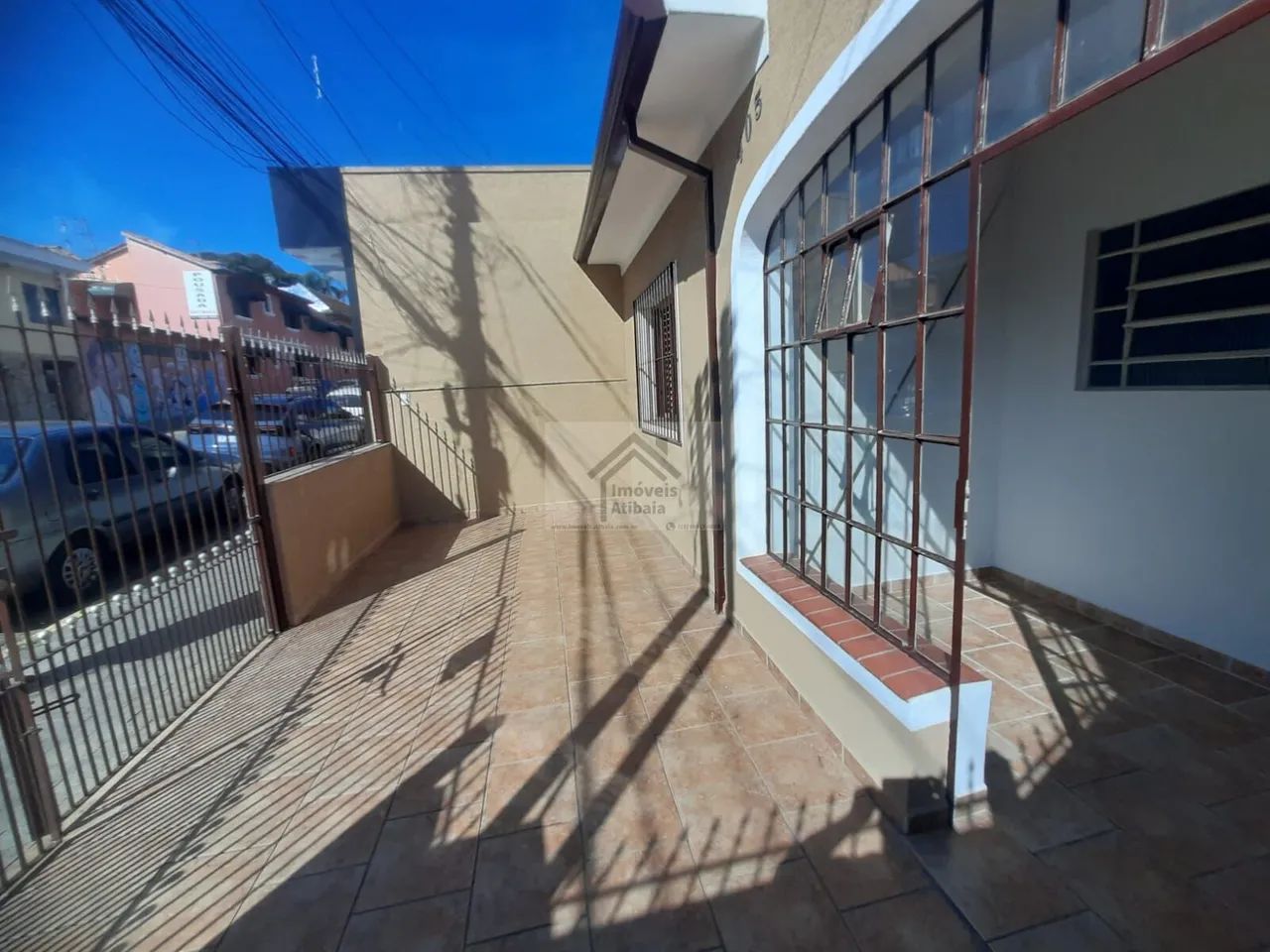 Aluga Casa Térrea - Centro de Atibaia - Foto 5