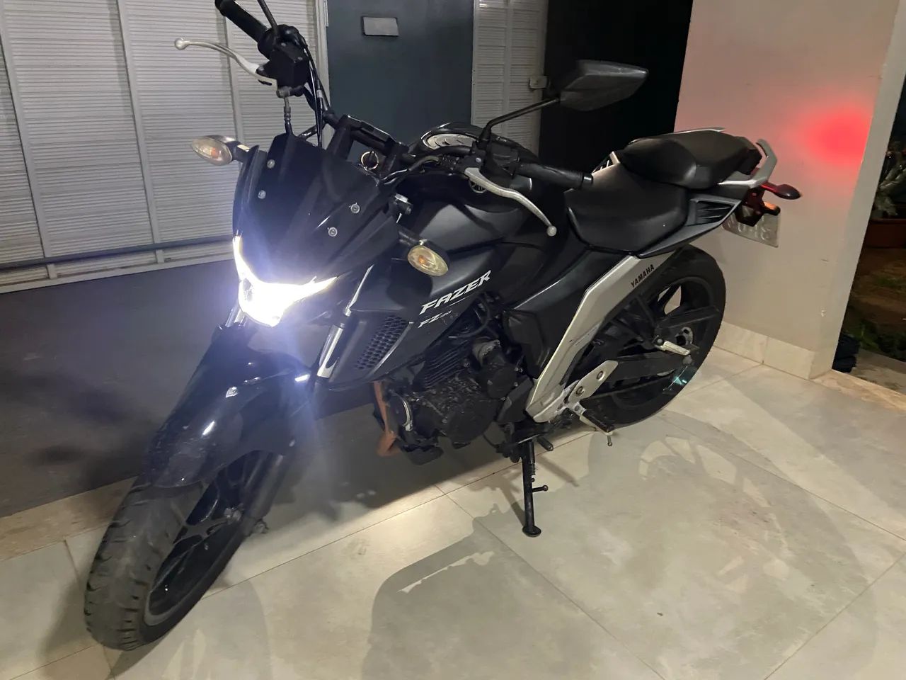 Yamaha FZ25 FAZER ABS - Foto 2