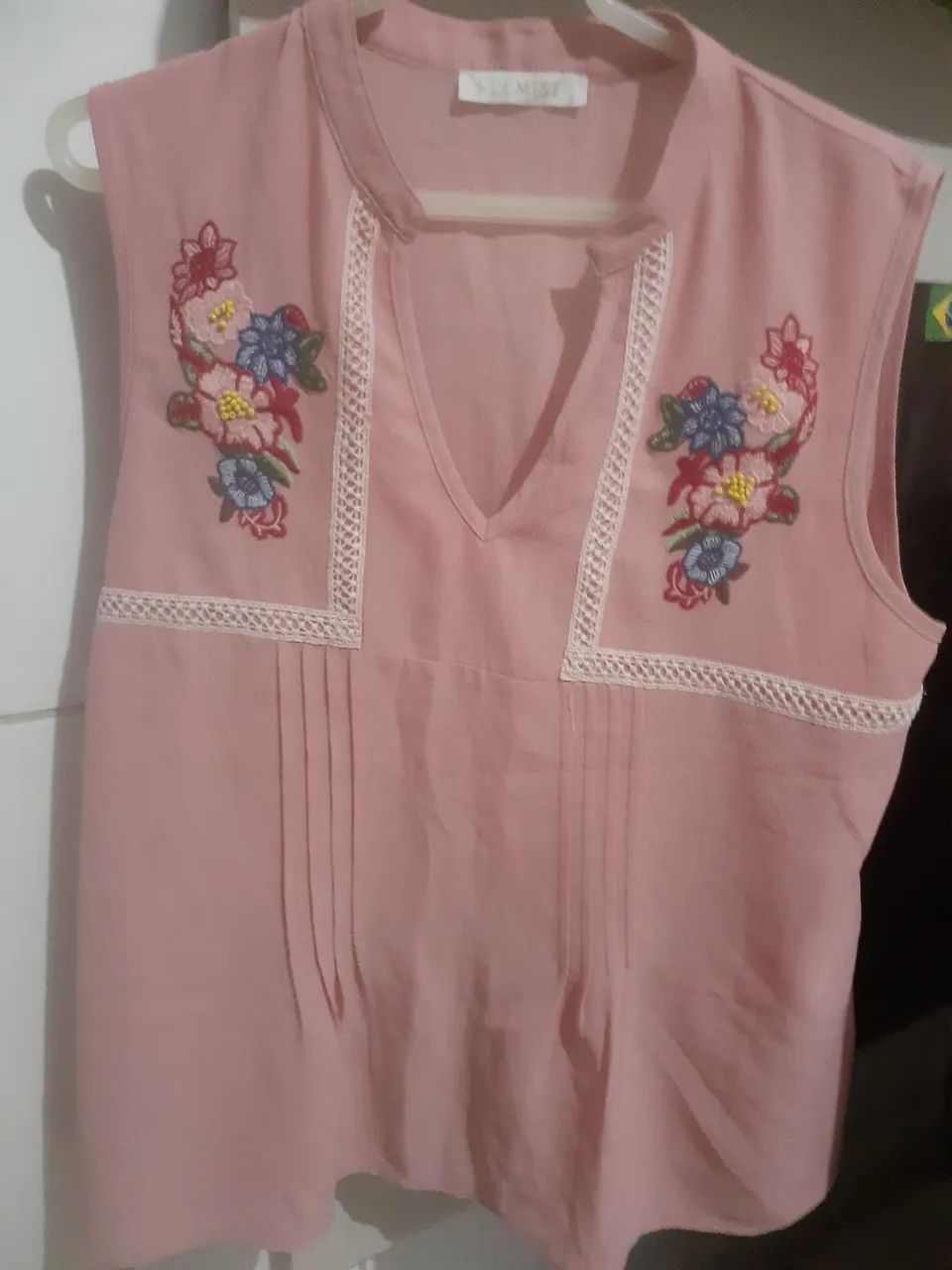 Blusas- calça vestidos  - Foto 3