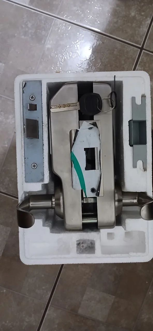 Fechadura com leitor de digital e senha  - Foto 2