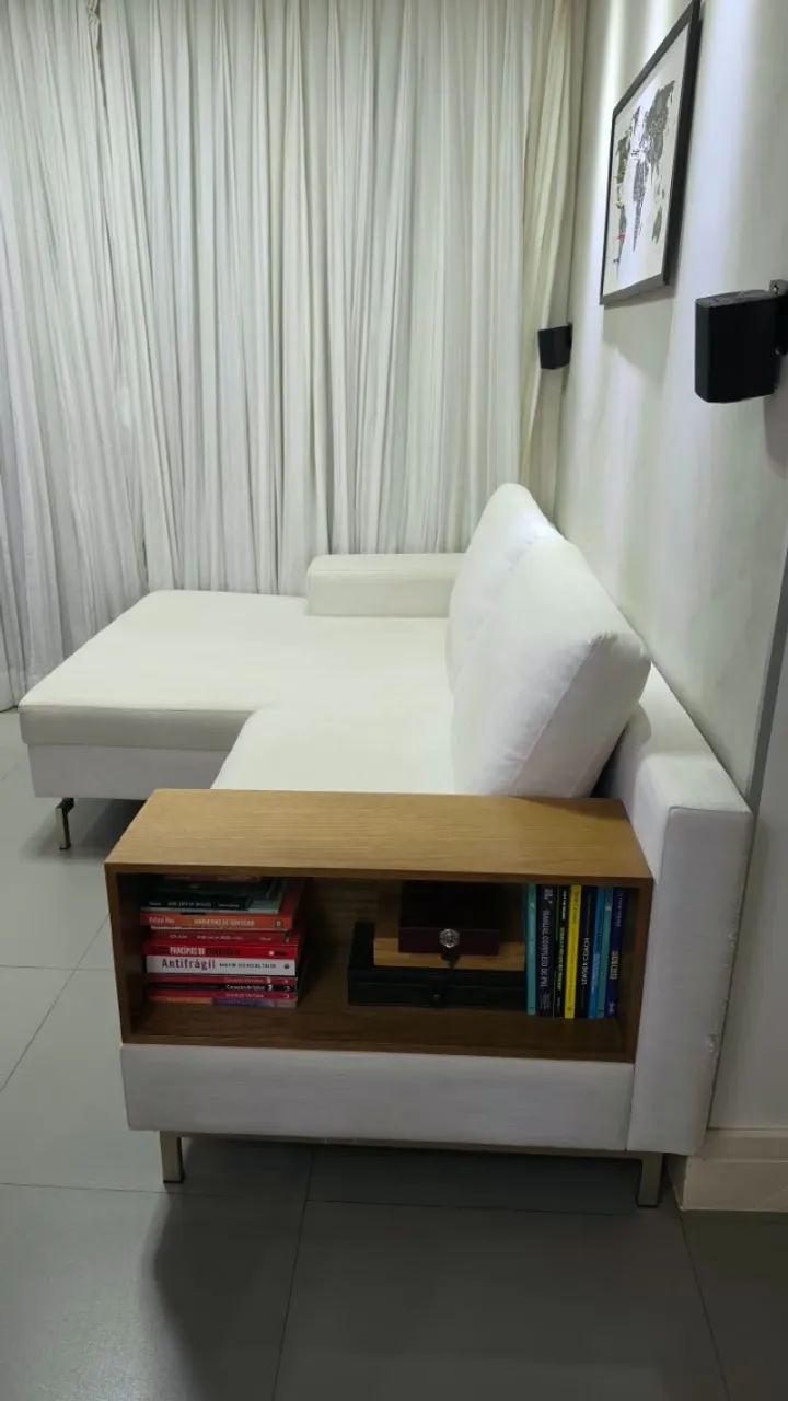 Sofá Luc Casa Barroco com chaise e nicho lateral - 2,37 m - Foto 2