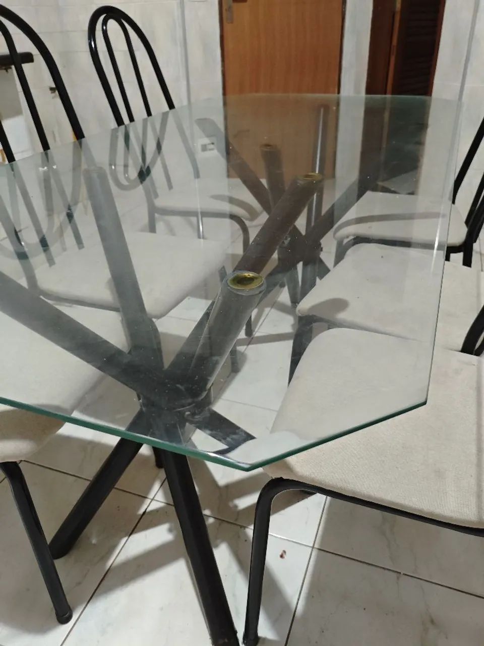 Mesa de jantar com seis cadeiras - Foto 4