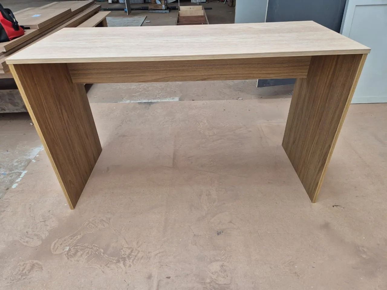 MESA EM COR DE 120CM  - Foto 2