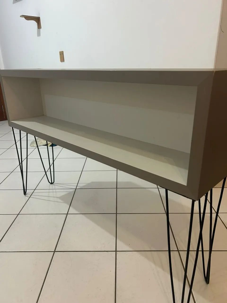 Rack para TV e Sala - Cor Off-white