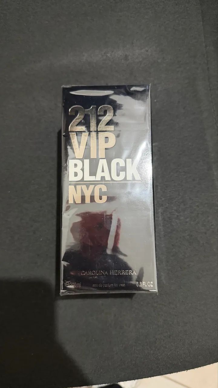 Perfume 212 vip black 200ml Lacrado