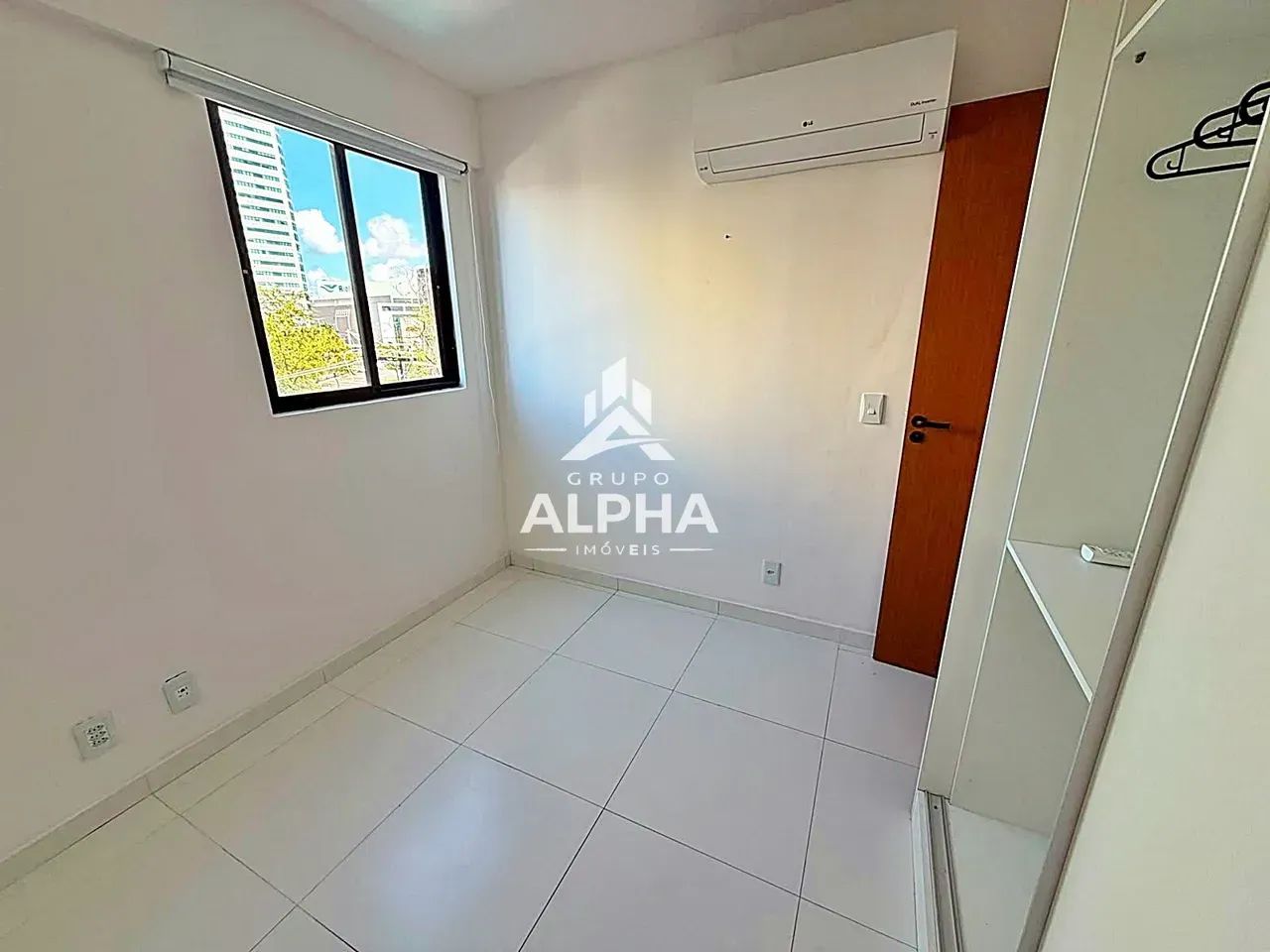 Alugo otimo apto 3 quartos no Pina - Foto 2